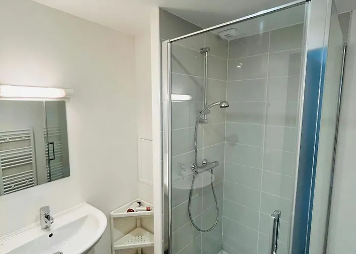 Moderne Au Coeur De We Live In R 303 * Reims